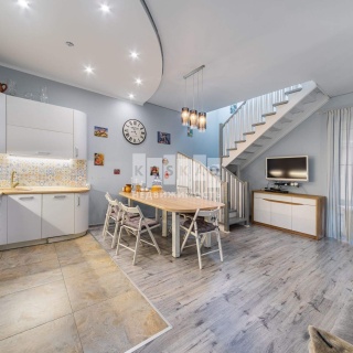 Объявление Дом, 170м2, 2 эт, 10 сот.