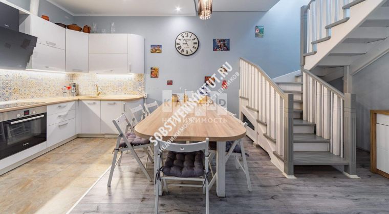 Объявление Дом, 170м2, 2 эт, 10 сот.